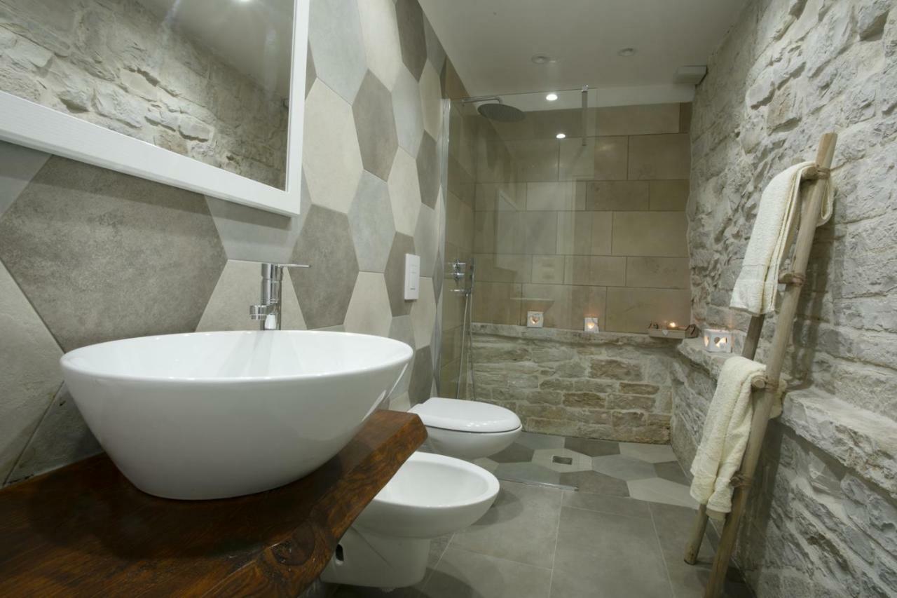 Torre Elisa - Luxury Room Bisceglie Bagian luar foto