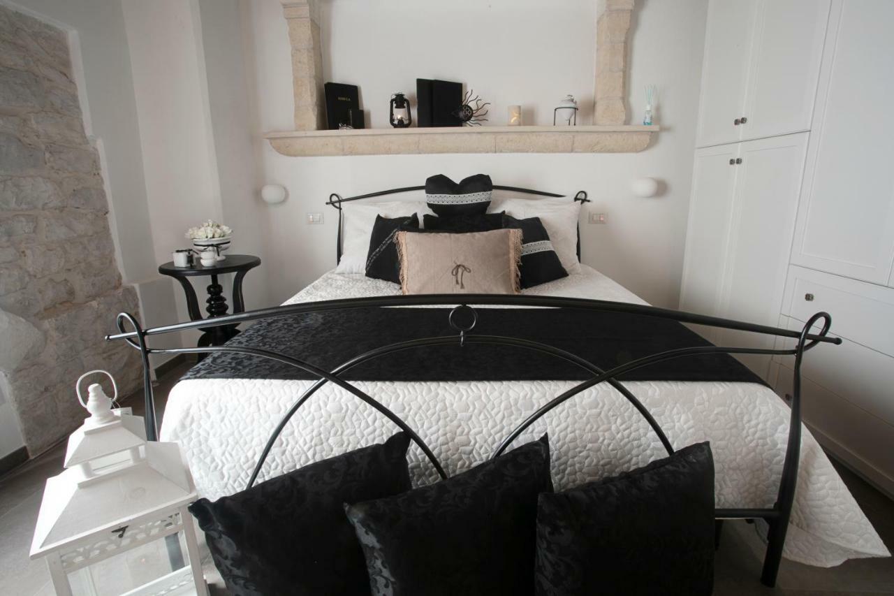 Torre Elisa - Luxury Room Bisceglie Bagian luar foto