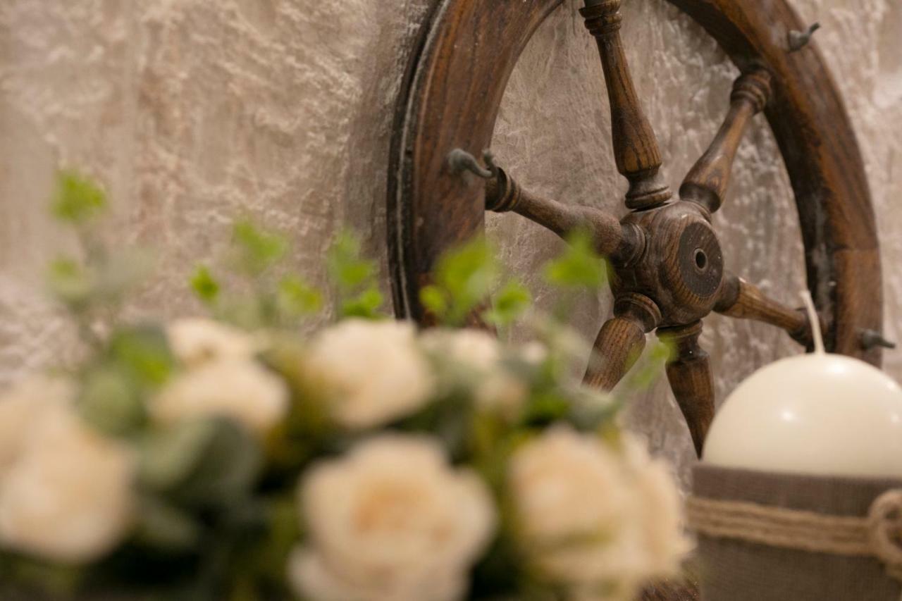 Torre Elisa - Luxury Room Bisceglie Bagian luar foto